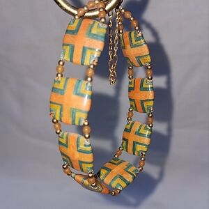 Square Bead bracelet, handcrafted, magnetic clasp, 7"